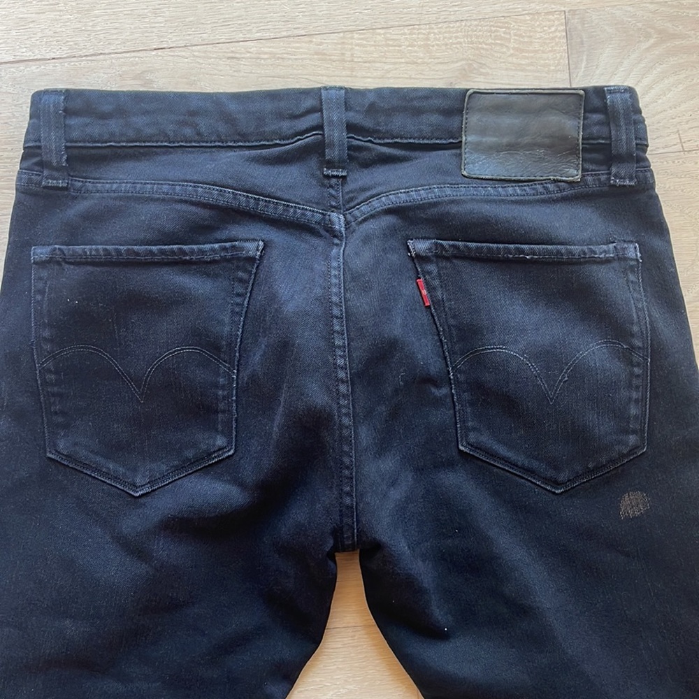 Levis Capital E - image 8